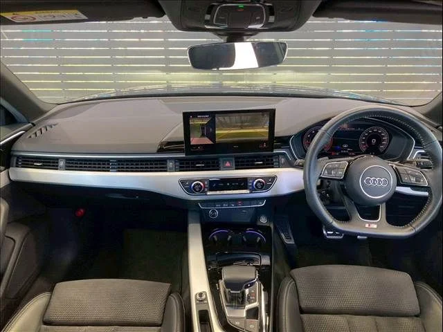 Audi AUDI A4 35　TFSI　Sライン photo 2