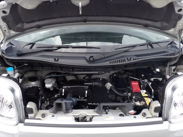 Suzuki Spacia ハイブリッドX photo 4