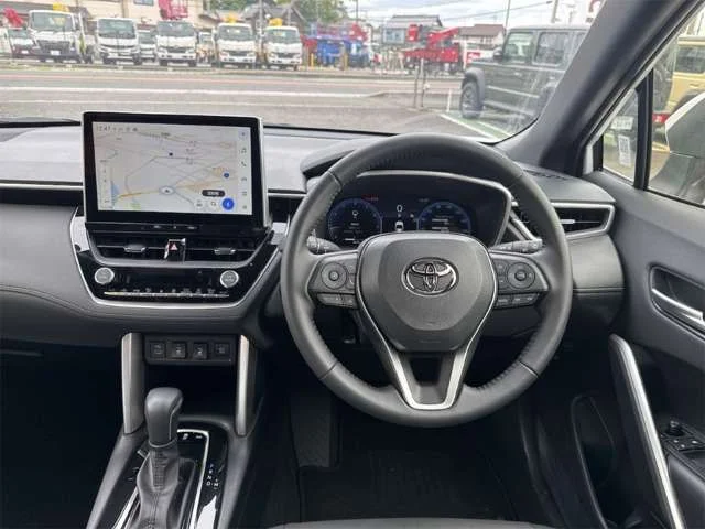 Toyota COROLLA CROSS Z photo 2
