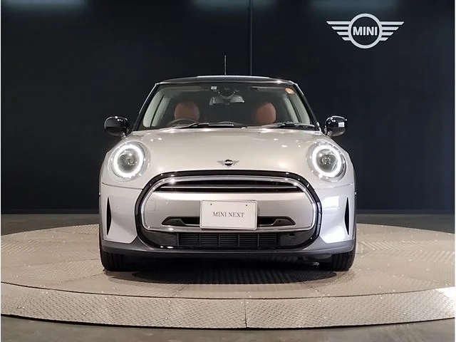 Bmw MINI COOPER D プレミアムプラスライン photo 2