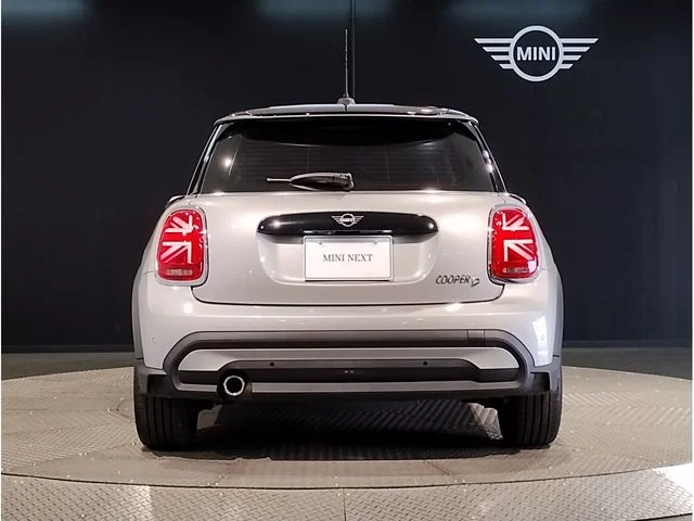 Bmw MINI COOPER D プレミアムプラスライン photo 3