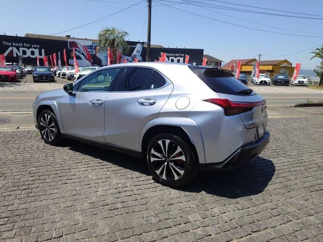 Toyota LEXUS UX250h Fスポーツエモーショナルエクスプローラー photo 4
