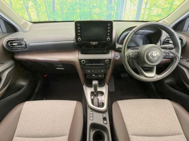Toyota YARIS CROSS HYBRID Z photo 2
