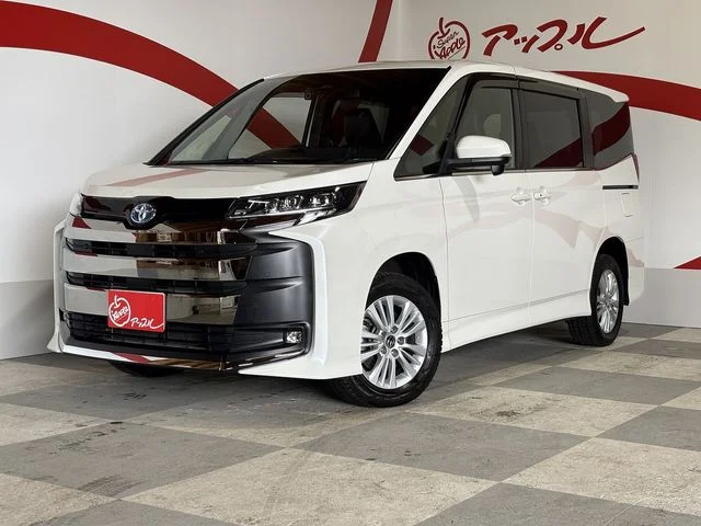 Toyota NOAH HYBRID 4WD S−Z photo 2