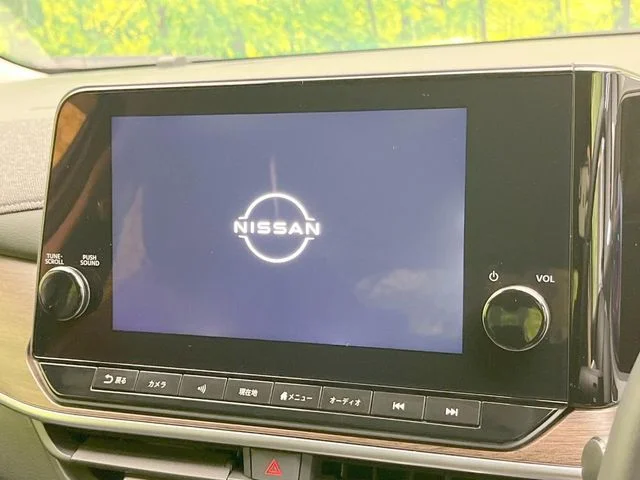 Nissan AURA G　レザーエディション photo 3
