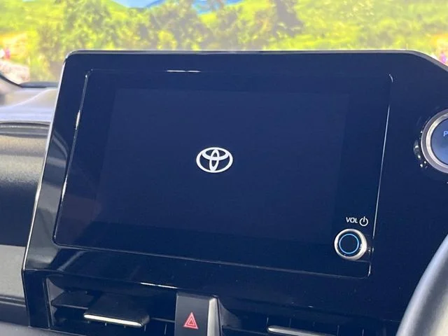 Toyota NOAH HYBRID S−G photo 4