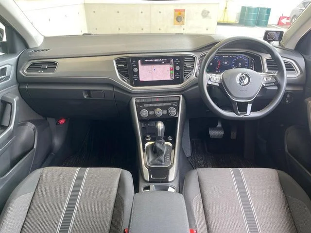 Volkswagen VOLKSWAGEN T-Roc TSI　スタイル　デザインパッケージ photo 2