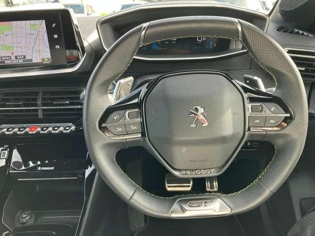 Peugeot PEUGEOT 208 GT photo 3