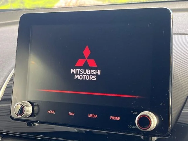 Mitsubishi ECLIPSE CROSS PHEV P photo 4