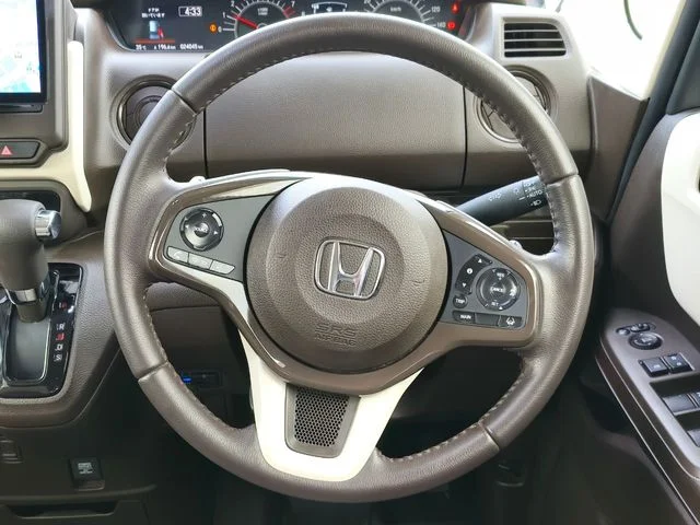 Honda N BOX L　ターボ photo 2