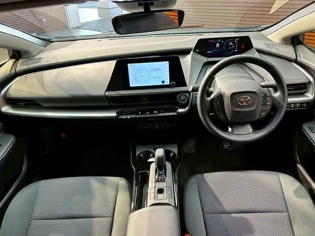 Toyota PRIUS U photo 3
