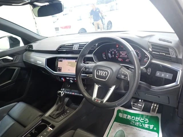 Audi AUDI Q3 35　TFSI　Sライン photo 2