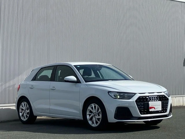 Audi AUDI A1 SPORTBACK 25　TFSI　アドバンスド photo 2