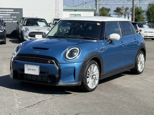 Bmw MINI COOPER SD 5DOOR クーパーSD　5ドア 2021