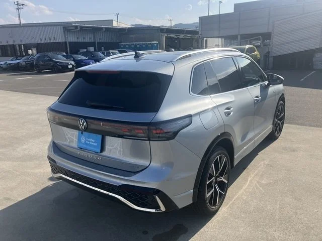 Volkswagen VOLKSWAGEN TIGUAN eTSI　Rライン photo 3