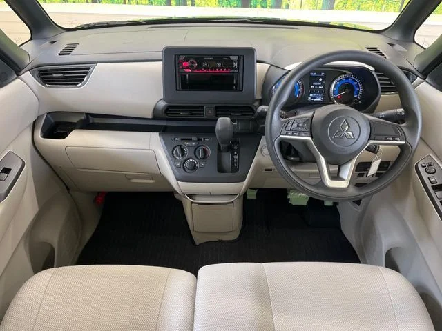 Mitsubishi eK SPACE M photo 2