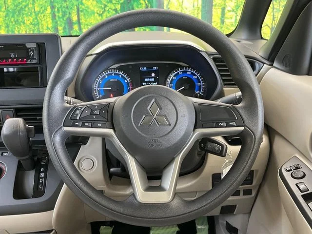 Mitsubishi eK SPACE M photo 3
