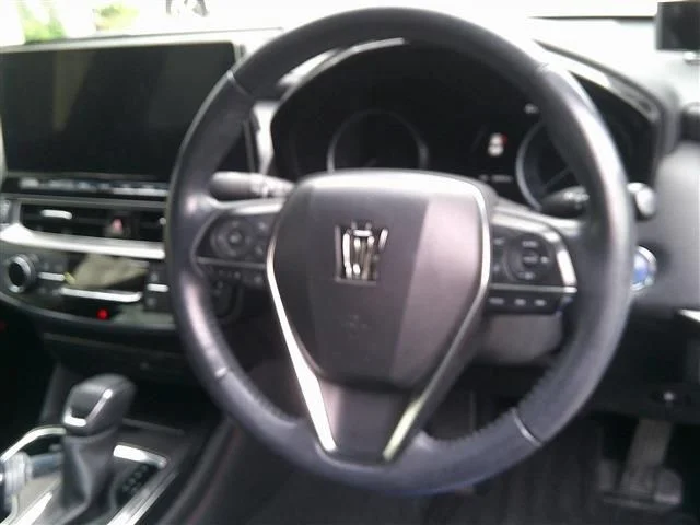 Toyota CROWN sedan hybrid RS photo 2