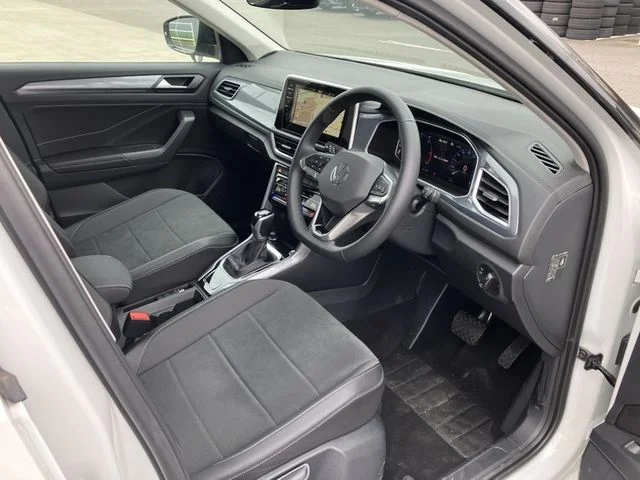 Volkswagen VOLKSWAGEN T-Roc TDI　スタイル photo 2