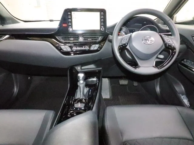 Toyota C-HR Gモードネロセフティプラス2ハイブリッド photo 3