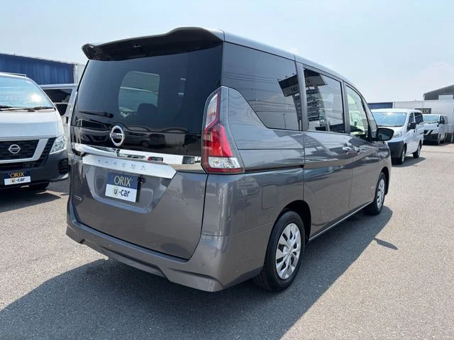 Nissan SERENA S-HYBRID XV photo 3