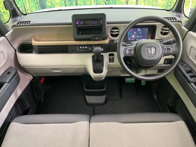 Honda N BOX ベースグレード photo 2