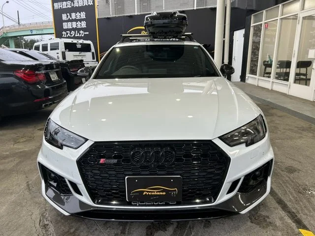 Audi AUDI RS4 AVANT ベースグレード photo 2