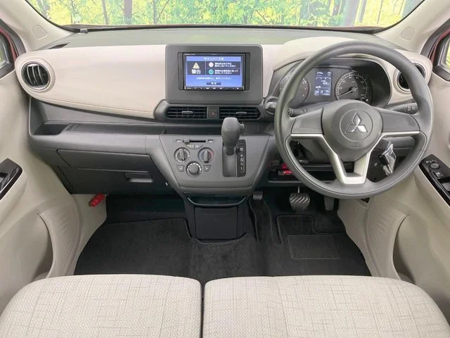 Mitsubishi eK WAGON M photo 2
