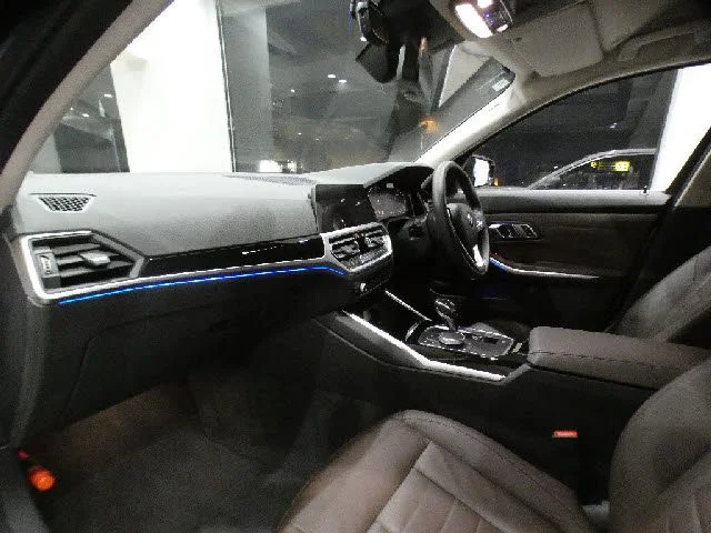 Bmw BMW 3series sedan 320i photo 3