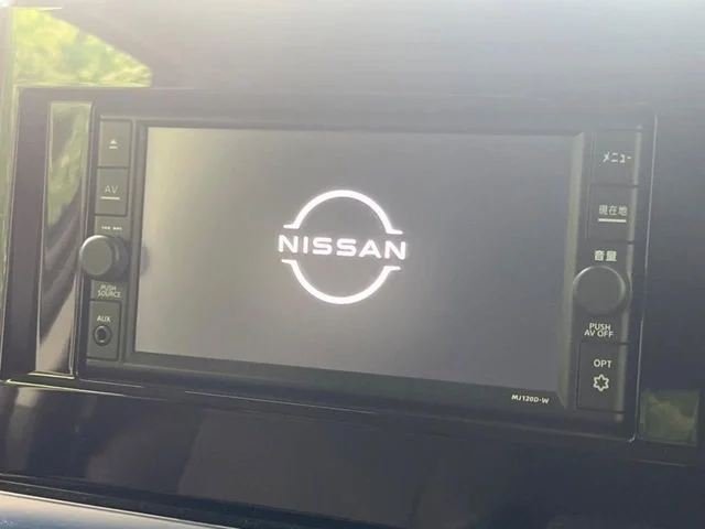 Nissan ELGRAND 250ハイウェイスターS photo 3