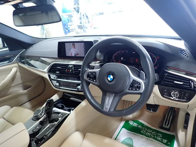 Bmw BMW 5series TOURING 530i　Mスポーツ photo 2