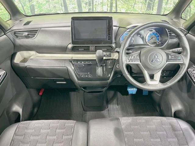 Mitsubishi DELICA MINI G　プレミアム photo 2