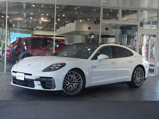 Porsche PORSCHE PANAMERA ターボ　E−ハイブリッド 2025