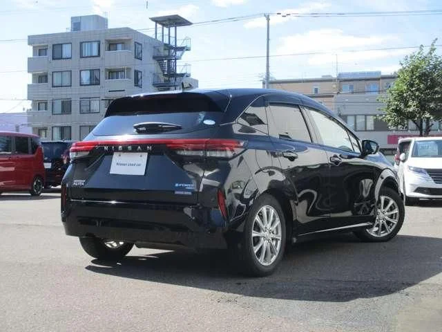 Nissan AURA G　FOUR　レザーエディション photo 2