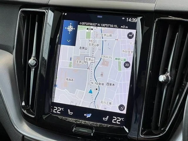 Volvo VOLVO XC60 D4　AWD　モメンタム photo 3