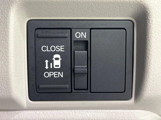 Honda N BOX ベースグレード photo 3