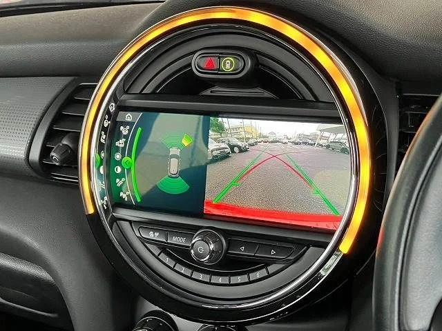 Bmw MINI COOPER 5DOOR ベースグレード photo 4