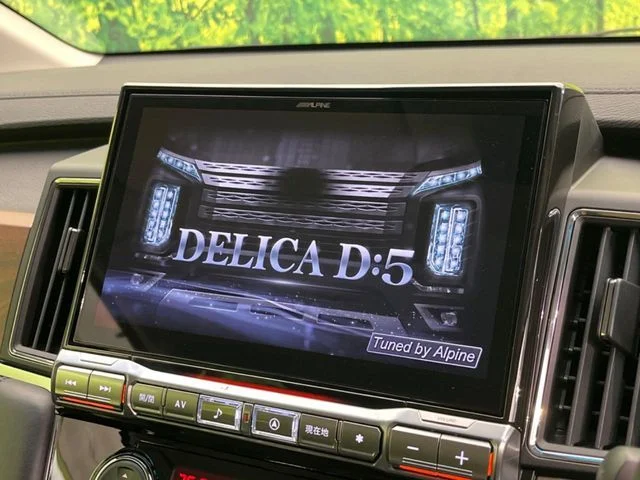 Mitsubishi DELICA D:5 4WD P photo 4