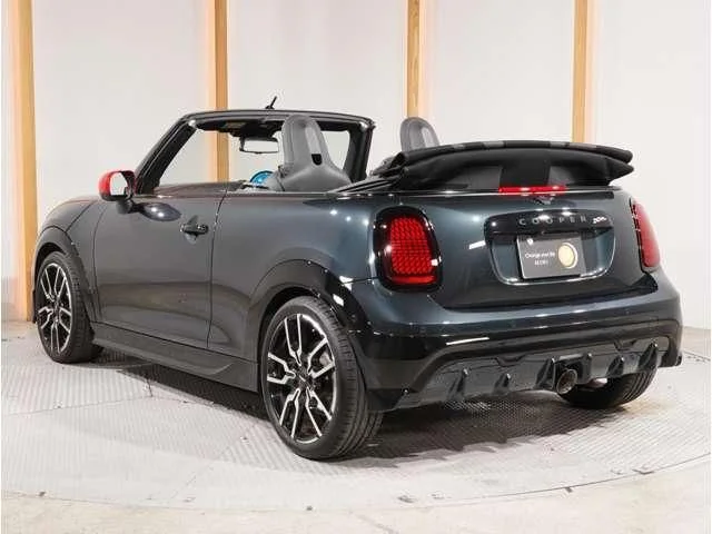 Bmw MINI COOPER open ジョンクーパーワークス photo 2