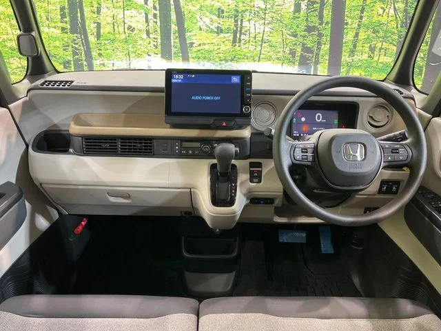 Honda N BOX ベースグレード photo 2