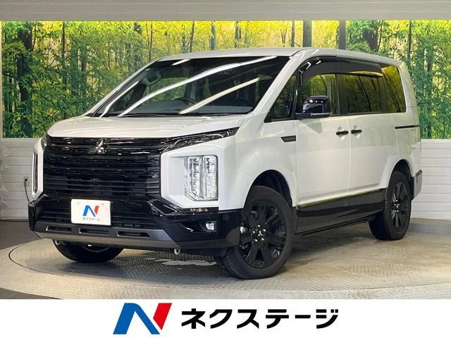 Mitsubishi DELICA D:5 4WD シャモニー 2025