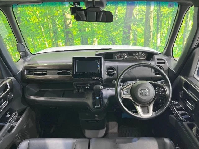 Honda N BOX CUSTOM G　Lターボ　ホンダセンシング photo 2