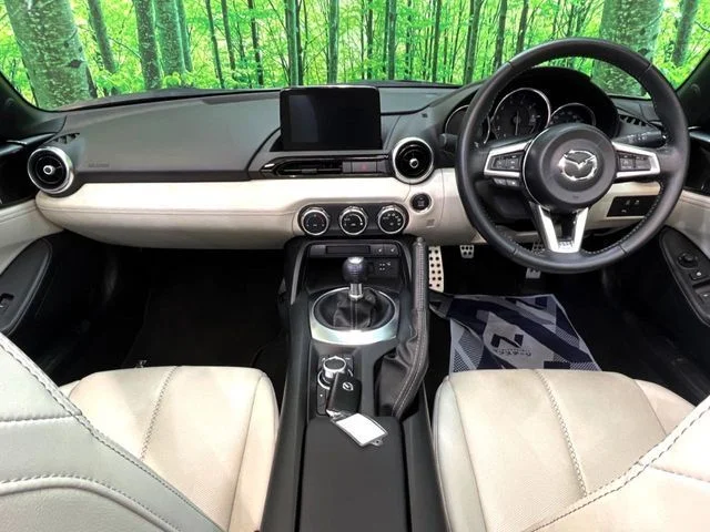 Mazda ROADSTER S　レザーパッケージホワイトセレクション photo 2