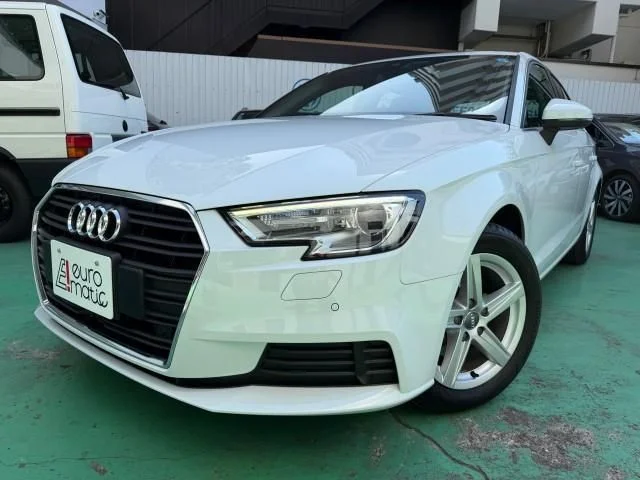 Audi AUDI A3 SPORTBACK 30　TFSI 2019