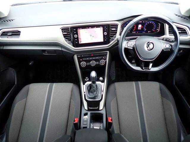 Volkswagen VOLKSWAGEN T-Roc TSI　スタイル　デザインパッケージ photo 2
