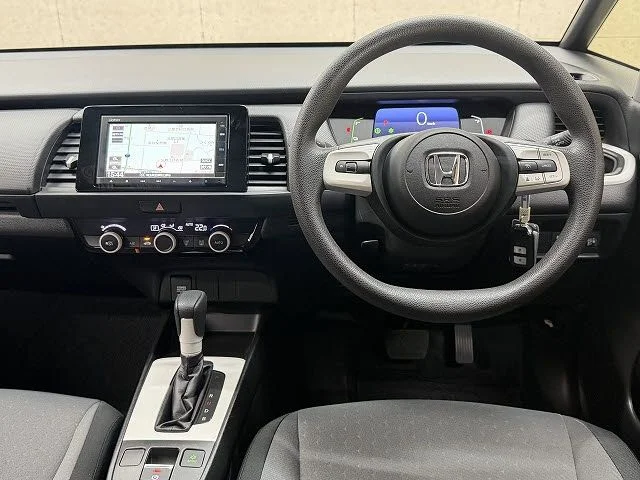 Honda FIT e:HEV ベーシック photo 2