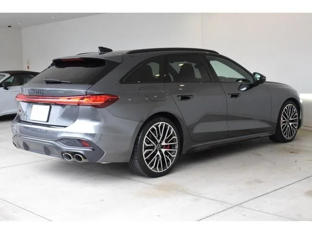 Audi AUDI S5 AVANT ベースグレード photo 3