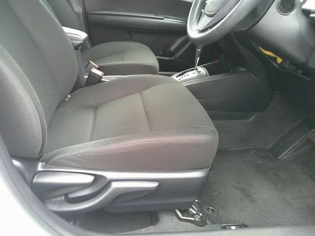 Toyota COROLLA AXIO 4WD EX photo 4