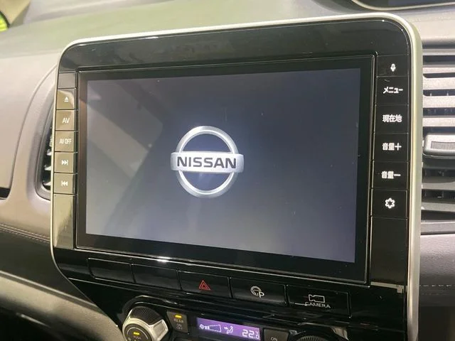 Nissan SERENA S-HYBRID ハイウェイスター　V photo 3