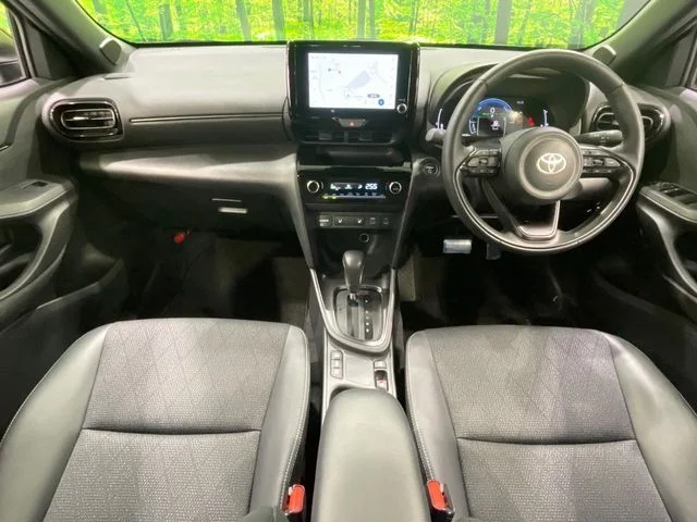 Toyota YARIS CROSS HYBRID Z photo 4